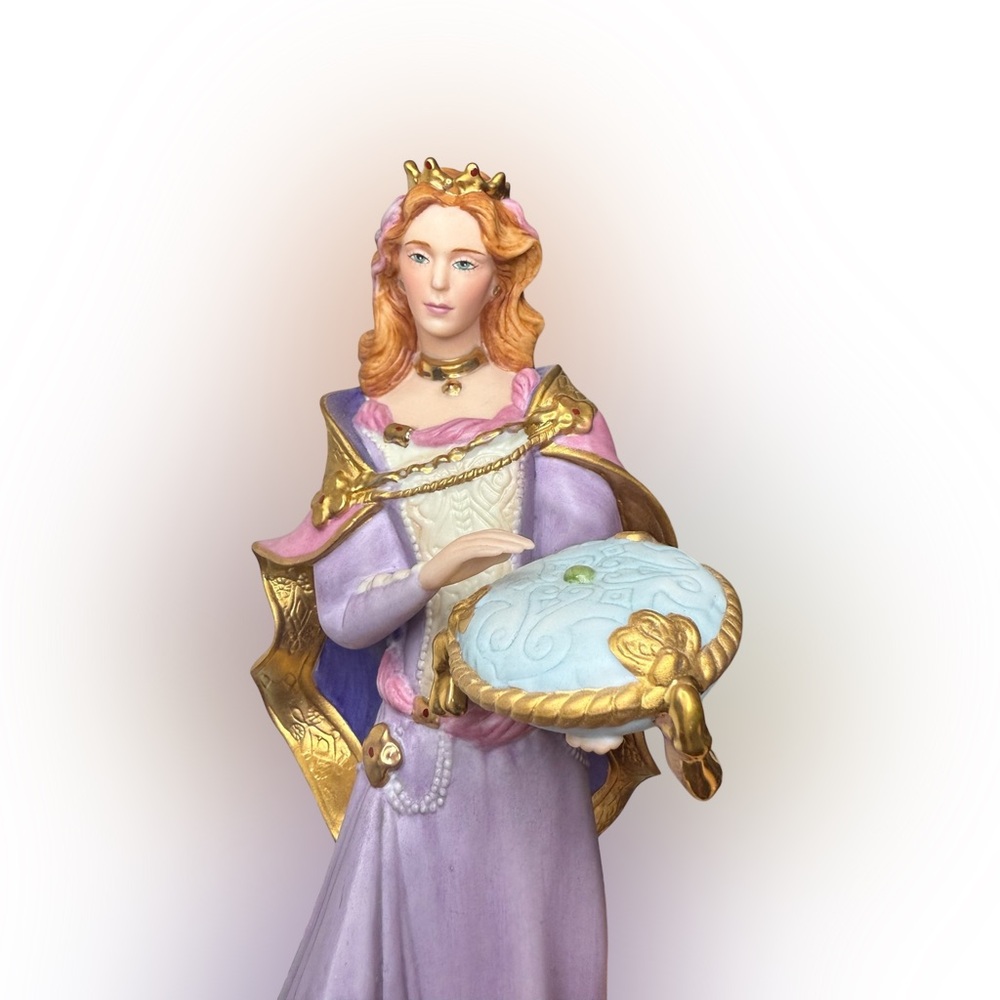 Lenox “Princess and the Pea” Legendary Princesses Figurine Limited Edition #3336 - Picture 5 of 8